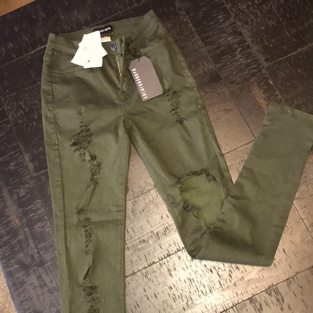 NWT Olive Green Jeans💚
